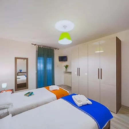 Elegant Pol's Loft Appartement Triëst